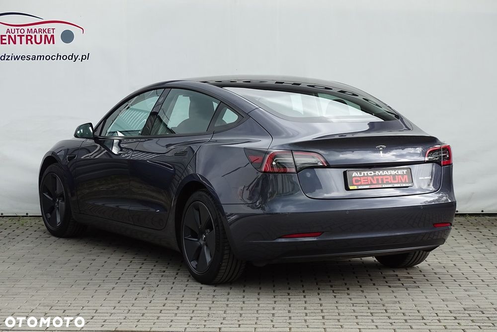Tesla Model 3 - 19