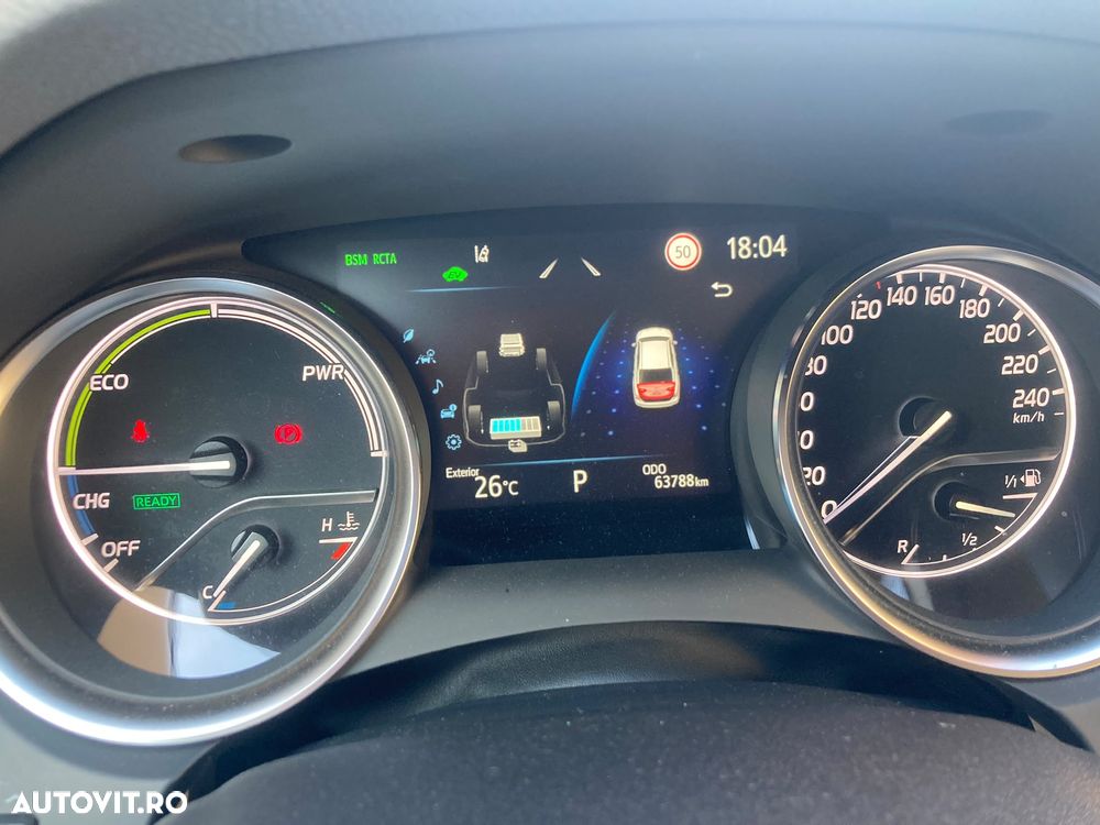 Toyota Camry Luxury - 8