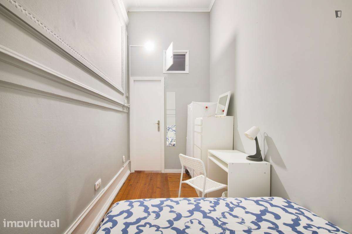 Quarto - localizado em Entrecampos Lisbon - Grande imagem: 2/50