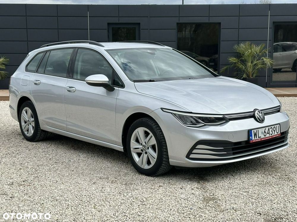 Volkswagen Golf - 1