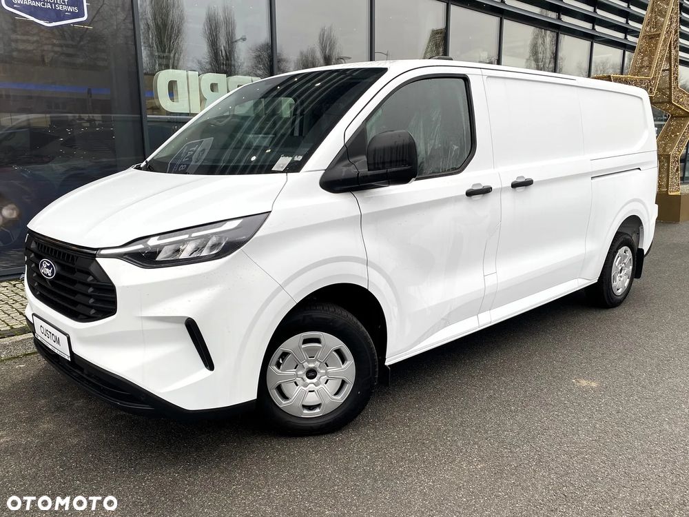 Ford Custom Van Trend - 2