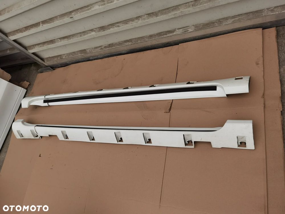S-MAX MK2 LISTWA PROGOWA LEWA LUB PRAWA BIAŁA 5F KOMPLETNA - 1