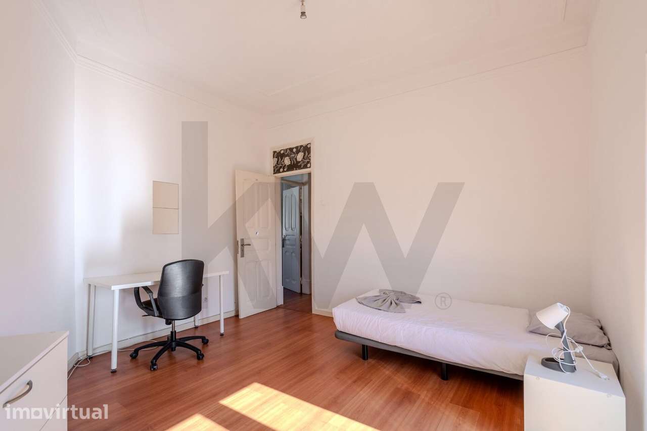 Apartamento T3 renovado no bairro de Rego, nas Avenidas Novas - Grande imagem: 2/38