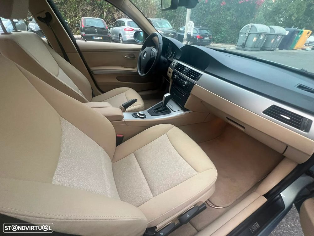 BMW 320 d Auto - 9