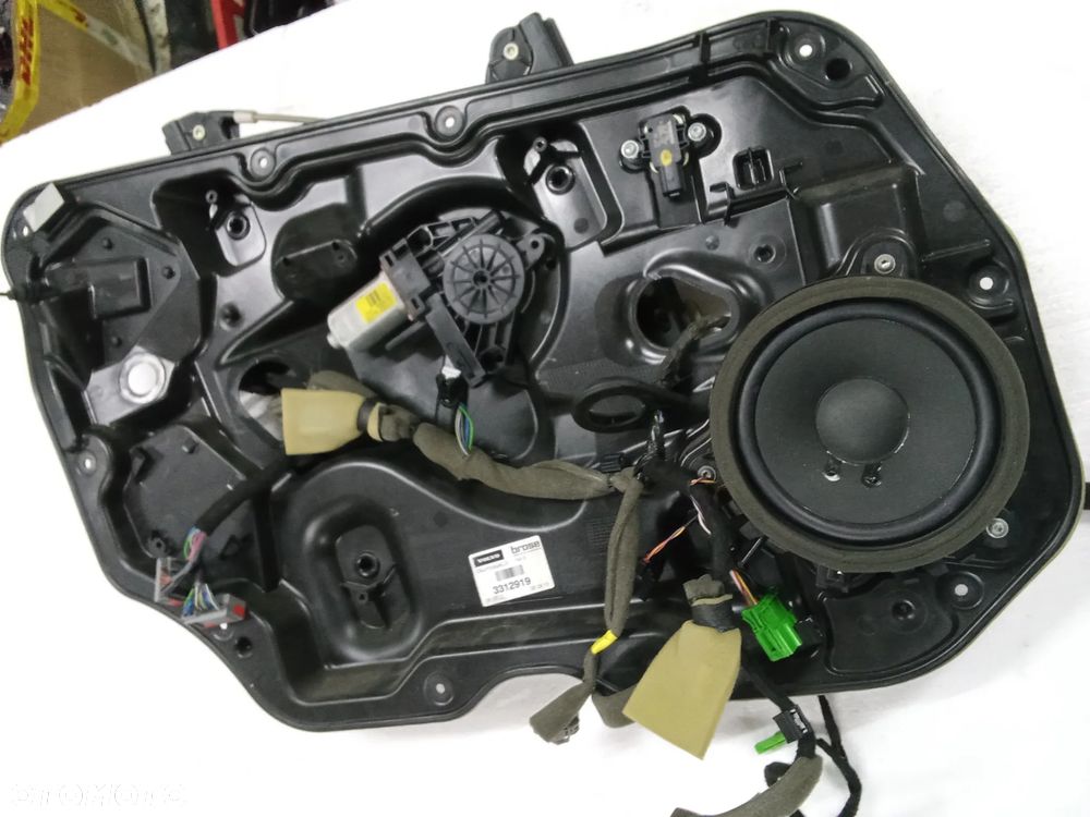 Volvo XC60  2016 r podnośnik szyby lewy przód - 1