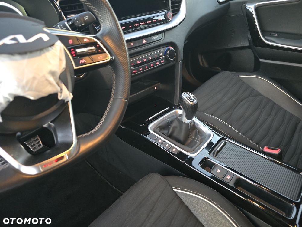 Kia ProCeed 1.5 T-GDI OPF GT LINE - 20