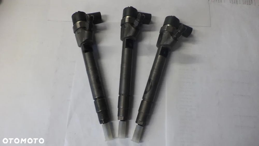 Wtrysk wtryskiwacz MERCEDES Sprinter A6110701687 - 1