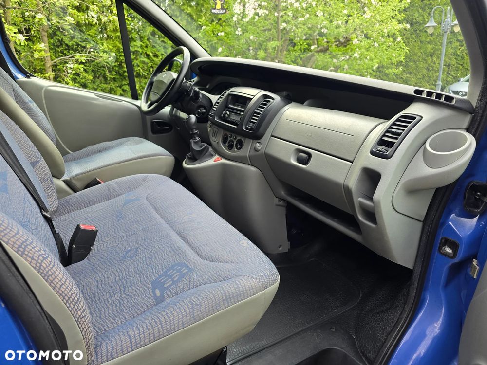Renault Trafic - 11