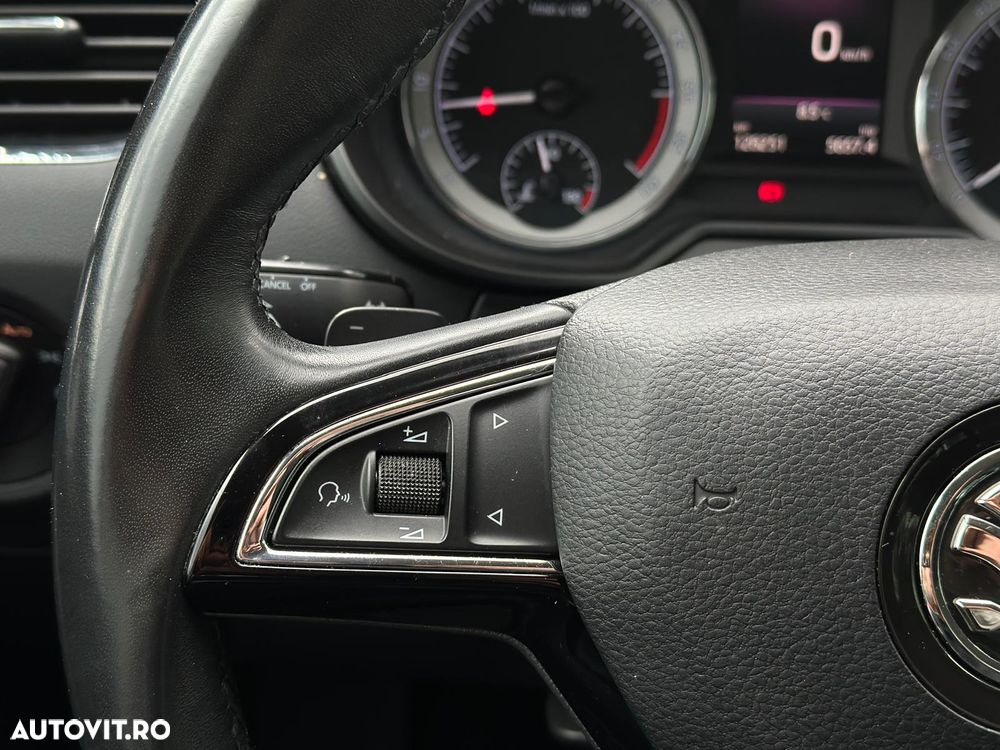 Skoda Octavia 2.0 TDI DSG Style - 21