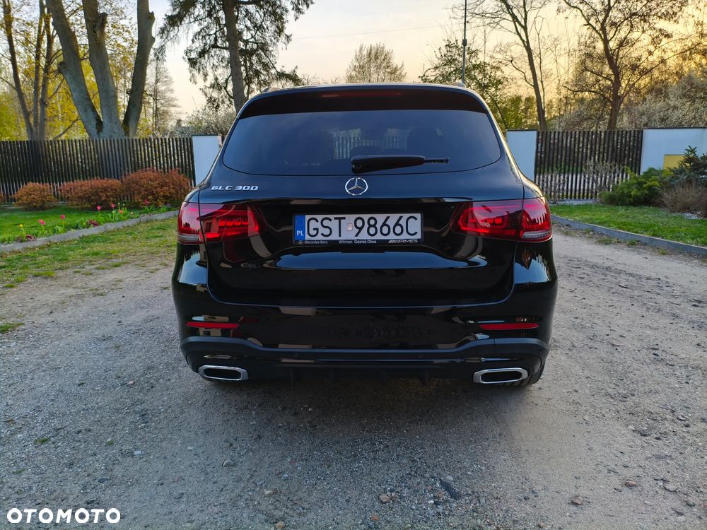 Mercedes-Benz GLC 300 mHEV 4-Matic AMG Line - 6