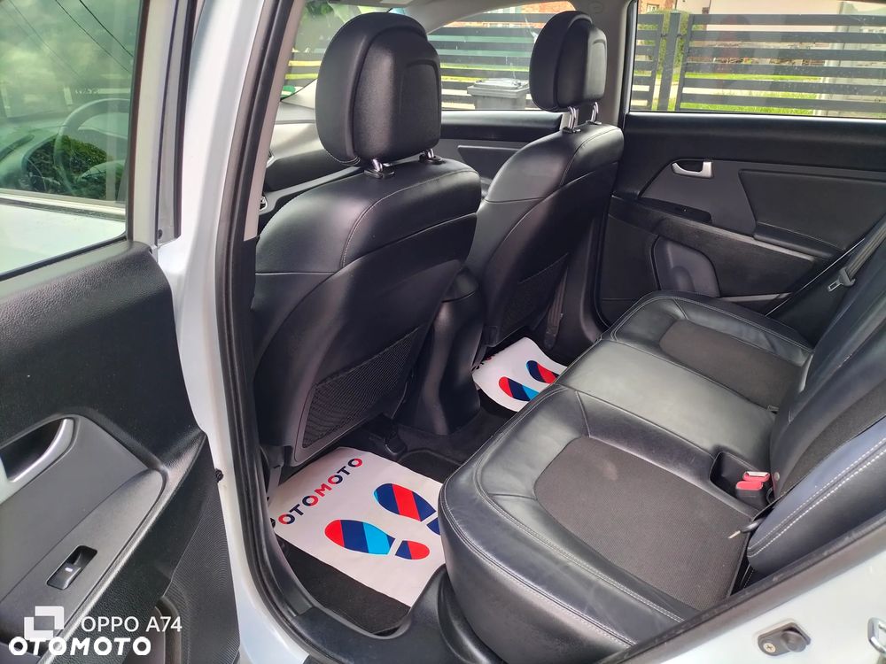 Kia Sportage 2.0 CVVT 2WD Attract - 13