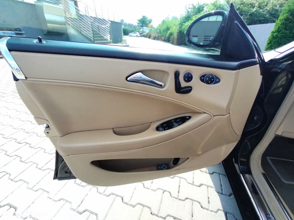Mercedes-Benz CLS - 23