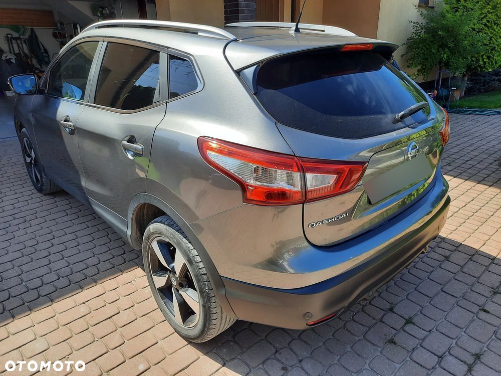 Nissan Qashqai 1.6 DIG-T N-Connecta - 4