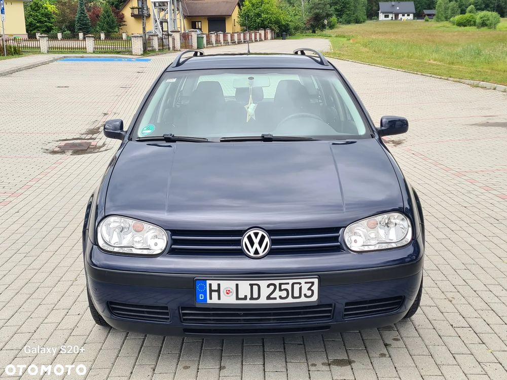 Volkswagen Golf - 4
