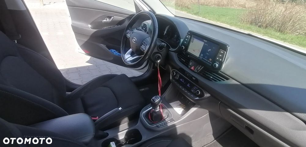 Hyundai i30 1.0 T-GDI YES - 14