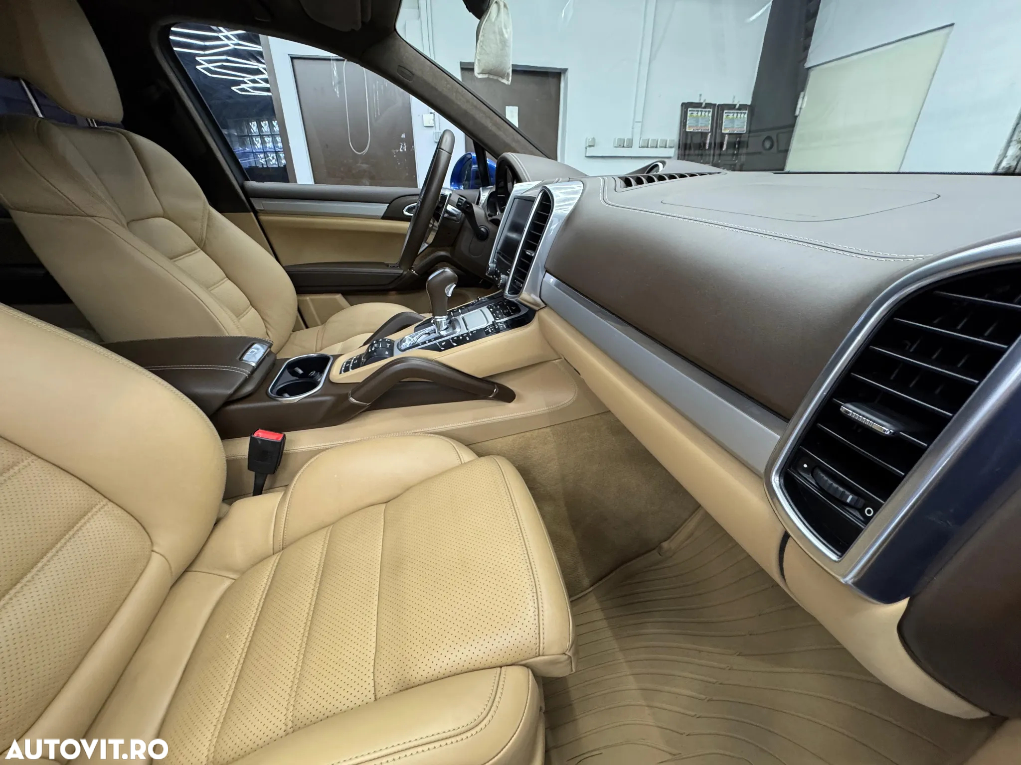 Porsche Cayenne 3.0 L - 34
