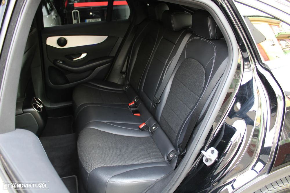 Mercedes-Benz GLC 300 de Coupe 4Matic 9G-TRONIC - 9