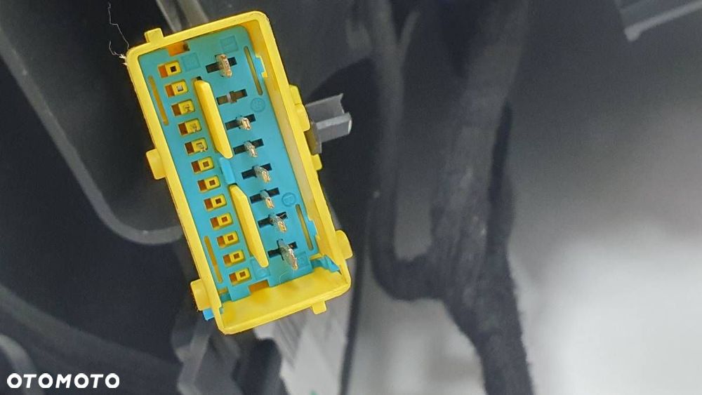 TUNEL ŚRODKOWY PEUGEOT 5008 II 2019 EUROPA - 11