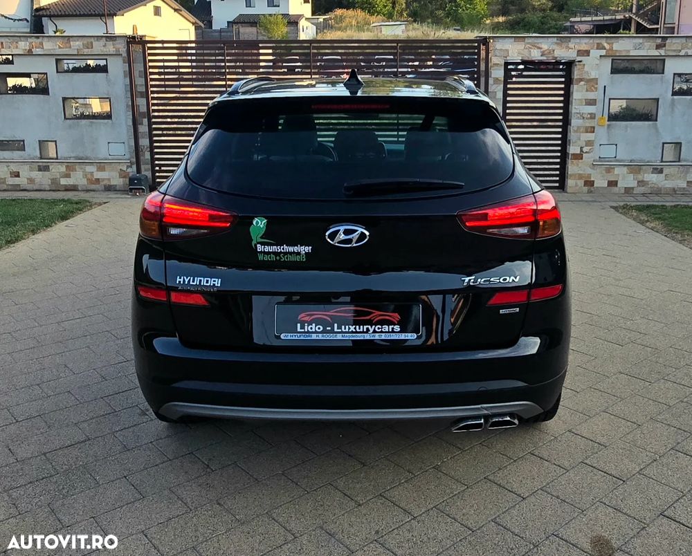 Hyundai Tucson 2.0 CRDI 4WD 6AT Luxury Pack+ - 11