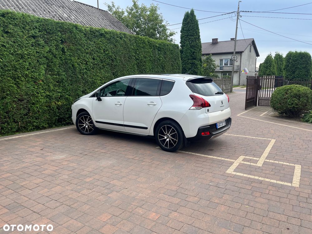 Peugeot 3008 2.0 HDi HYbrid4 - 6