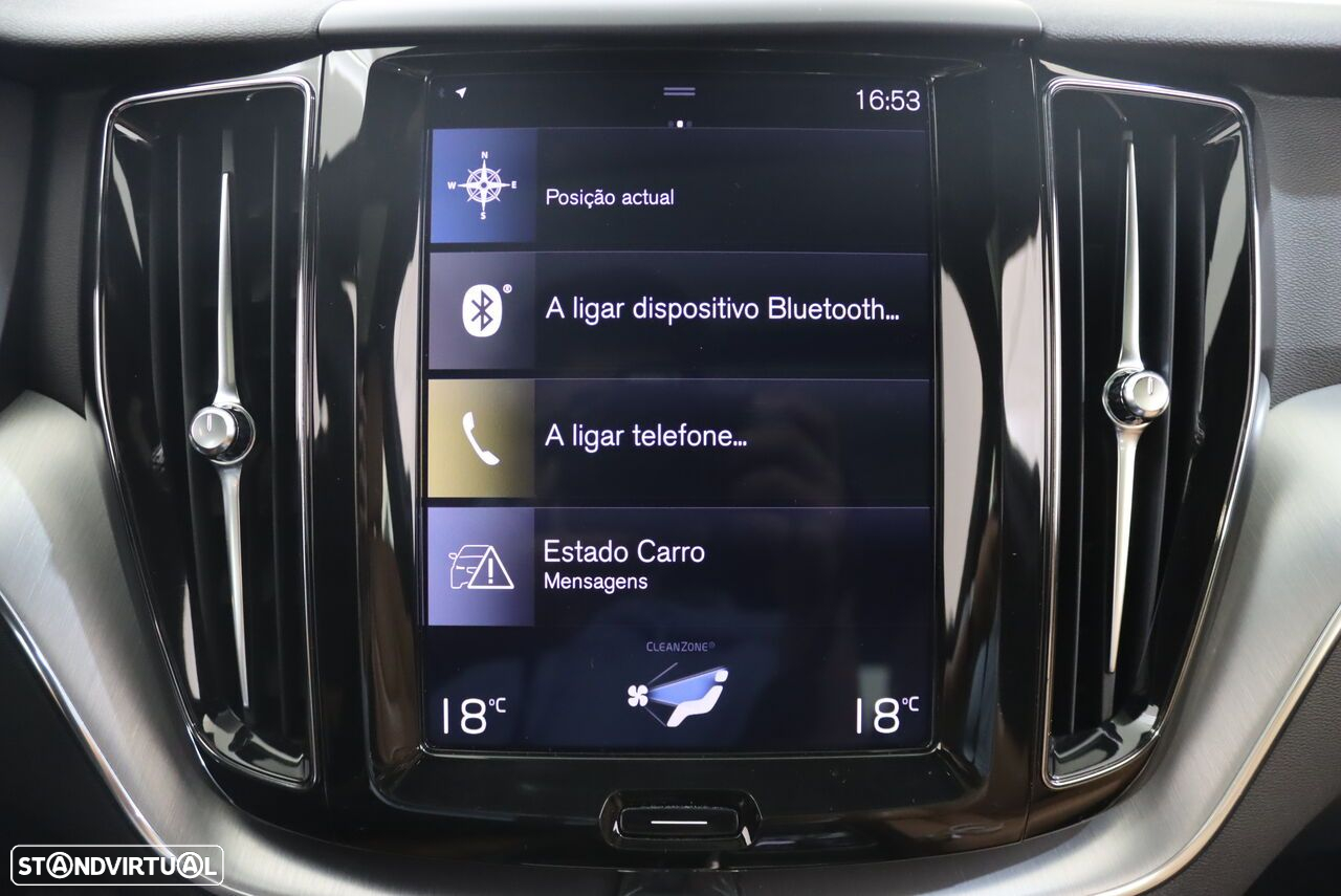 Volvo XC 60 2.0 T8 PHEV Momentum Plus AWD - 21