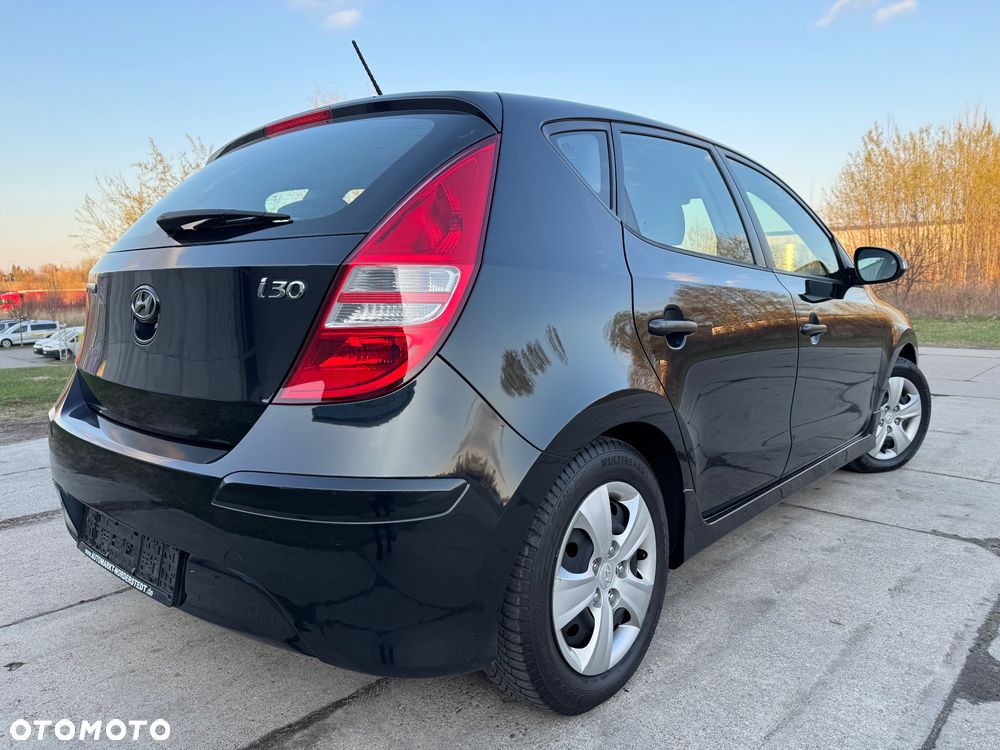 Hyundai i30 1.4 Comfort - 10