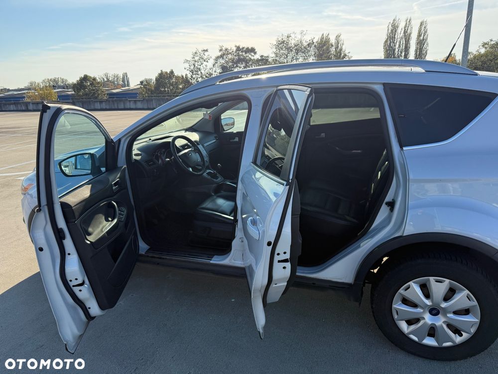 Ford Kuga 2.0 TDCi Titanium - 8