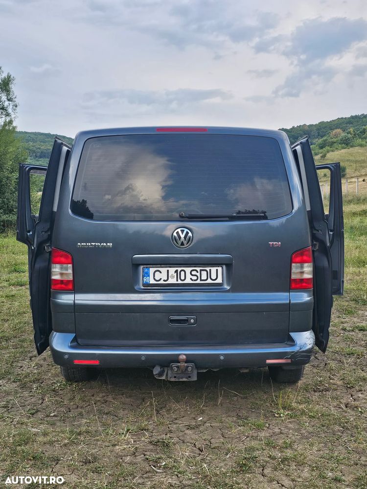 Volkswagen Multivan - 8