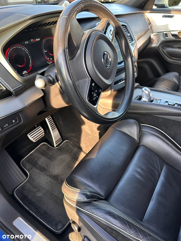 Volvo XC 90 T8 AWD Plug-In Hybrid R-Design 7os - 7