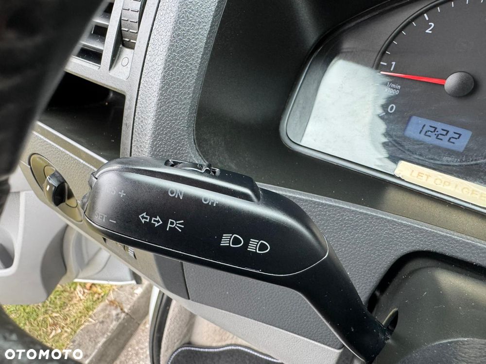 Volkswagen Transporter - 26