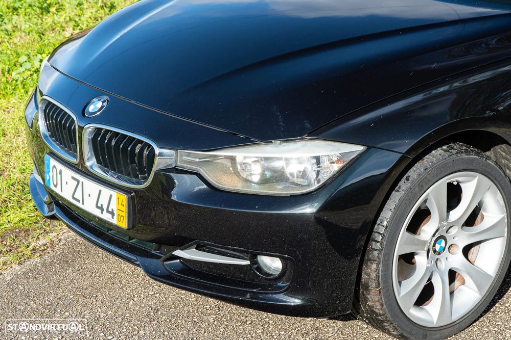 BMW 320 d Sport Line - 3