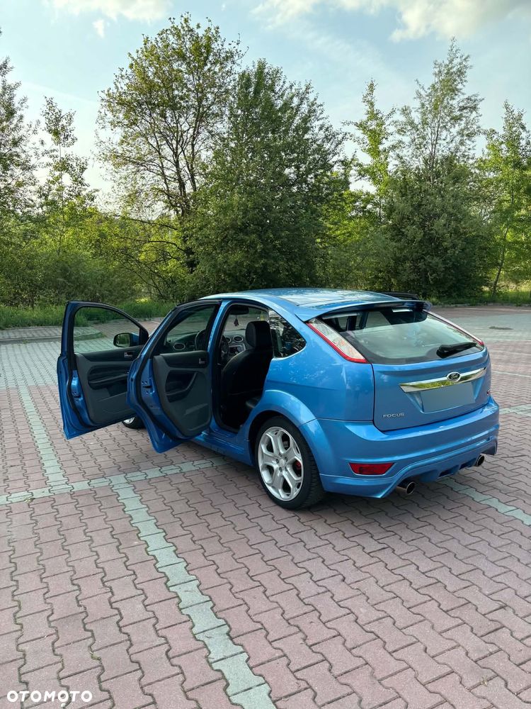 Ford Focus 2.0 16V Sport - 13