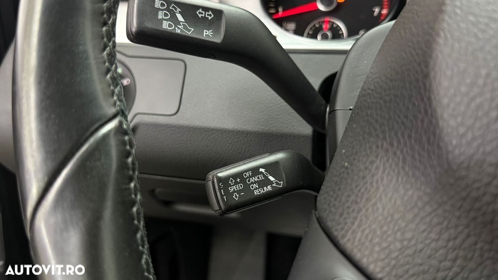 Volkswagen Passat 1.8 TSI Highline - 28