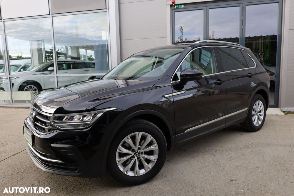 Volkswagen Tiguan - 2