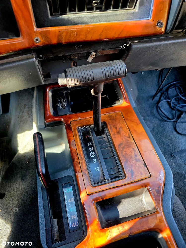 Jeep Cherokee - 8
