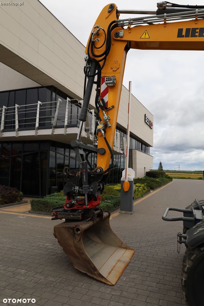 Liebherr A914 Compact Litronic - 16