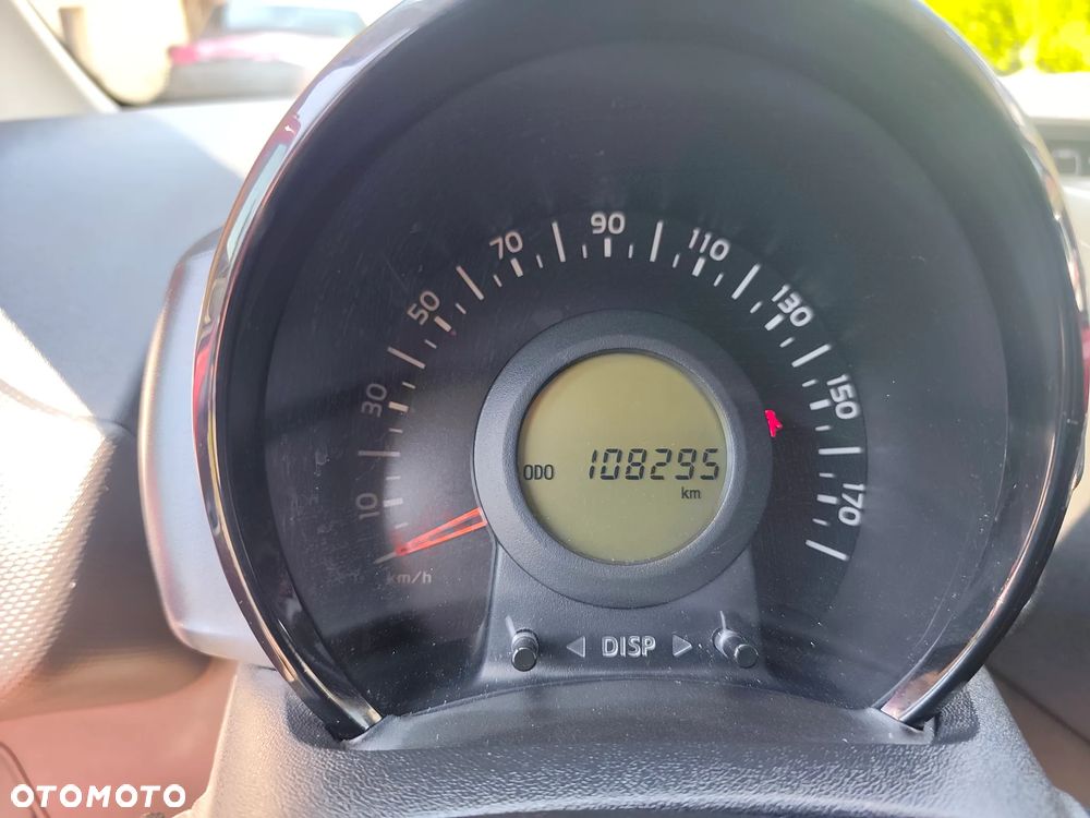 Citroën C1 1.0 VTi GPF Shine - 23