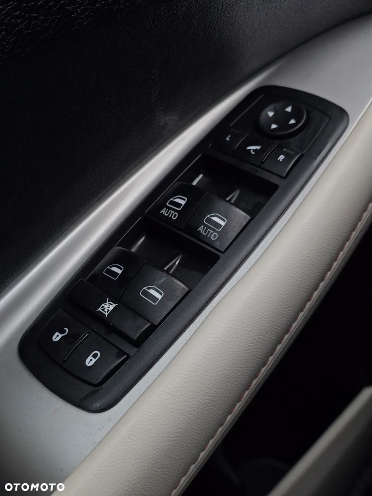 Fiat Freemont 2.0 Multijet Lounge - 28