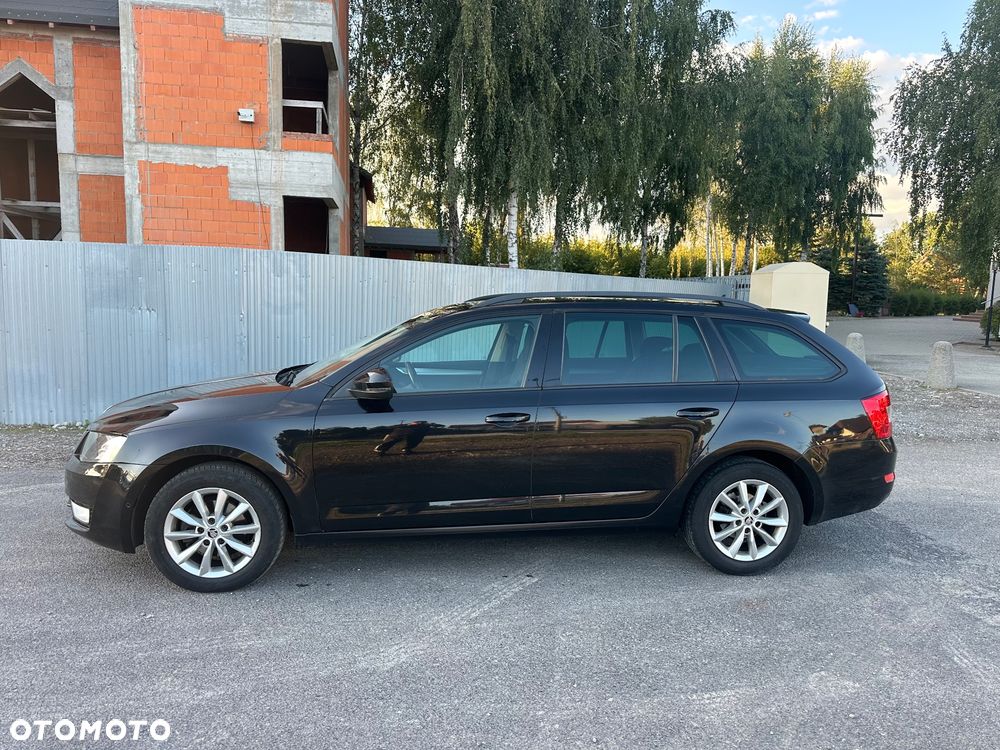 Skoda Octavia 1.6 TDI Ambition DSG - 22