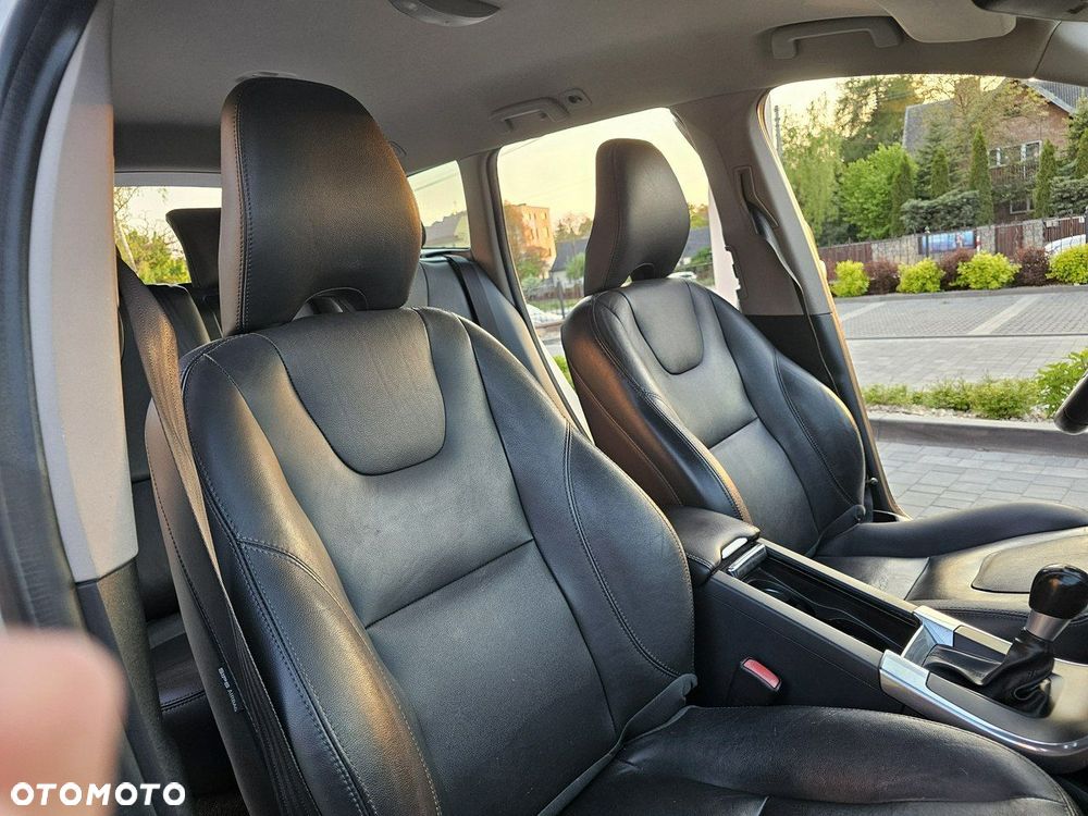 Volvo XC 60 - 16
