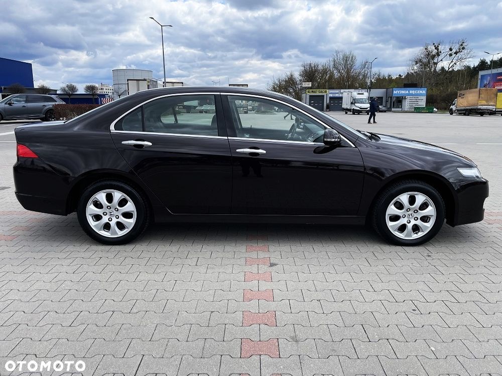 Honda Accord 2.0 i Sport - 8