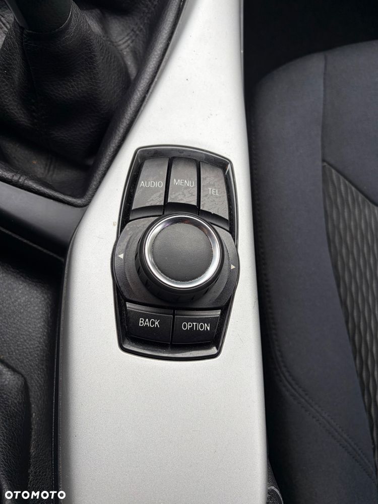 BMW Seria 1 - 24