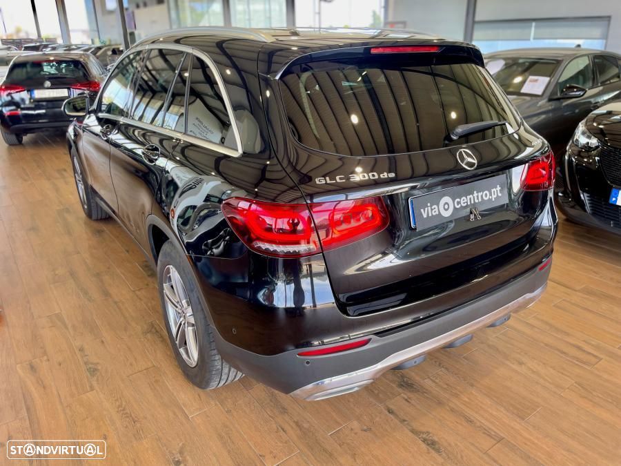Mercedes-Benz GLC 300 e 4Matic - 4