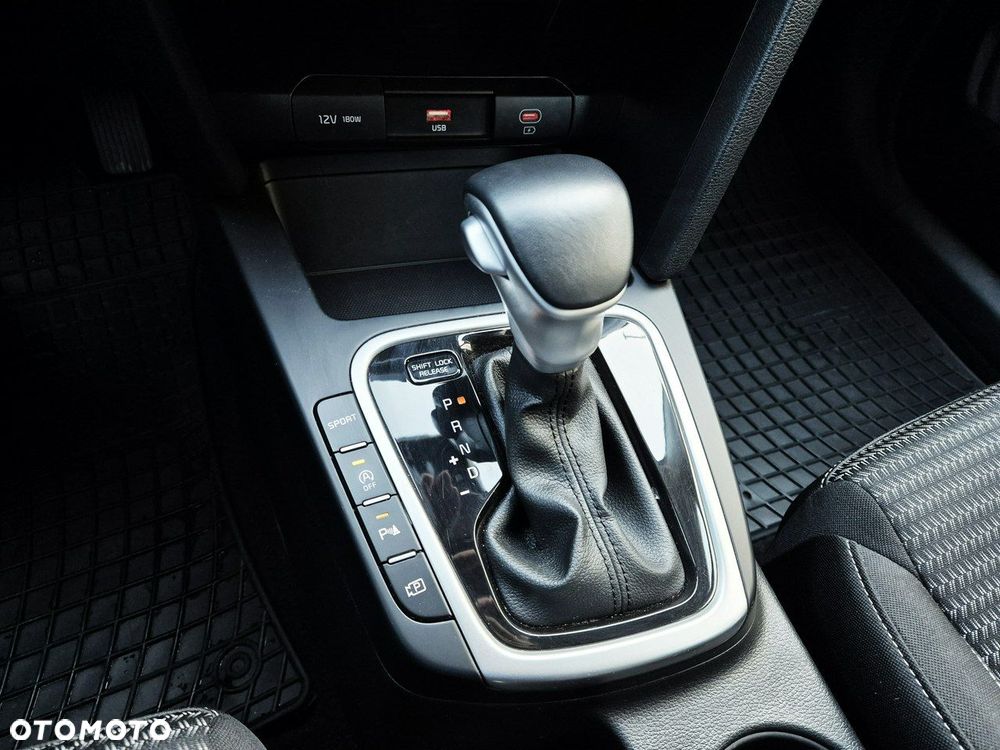 Kia Ceed 1.5 T-GDI M DCT - 21