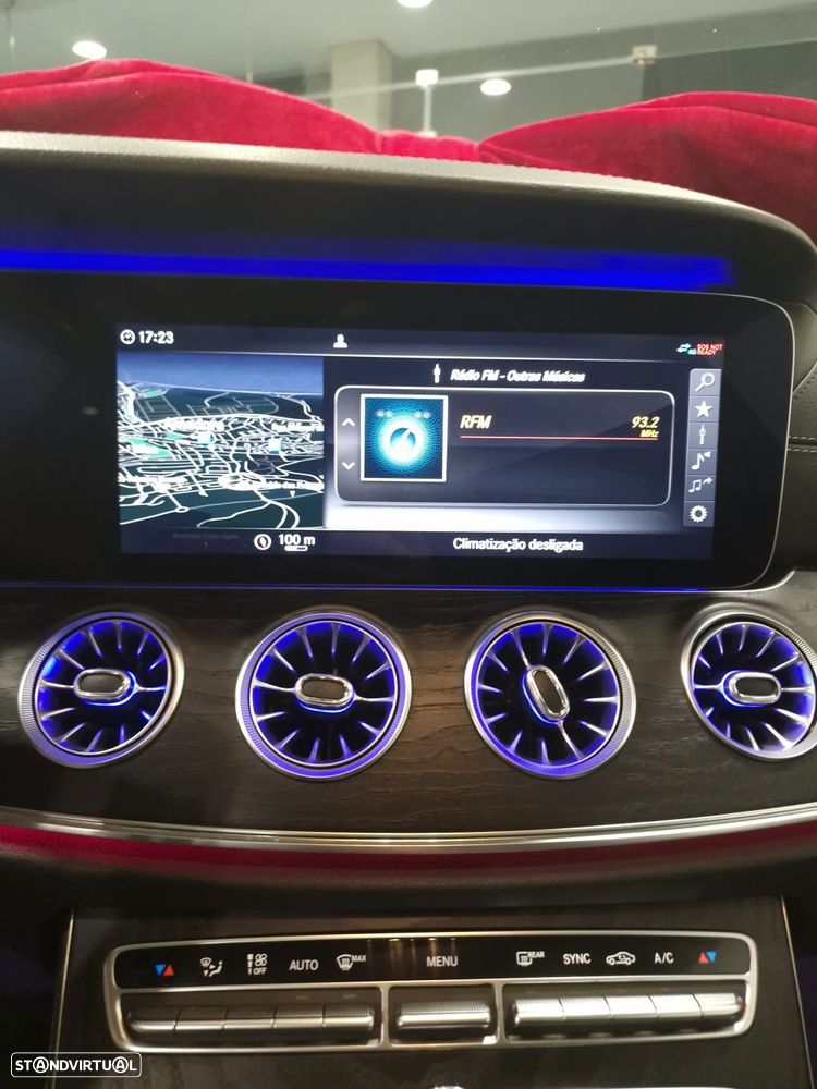 Mercedes-Benz E 300 d AMG Line - 24