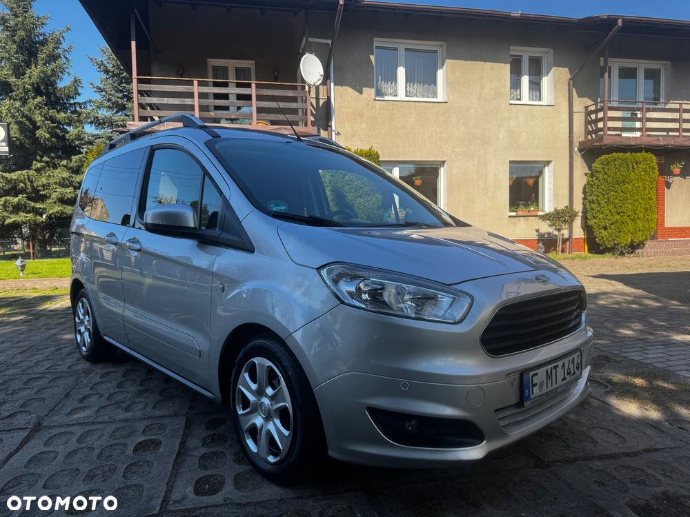 Ford Tourneo Courier 1.0 EcoBoost S&S Ambiente - 36