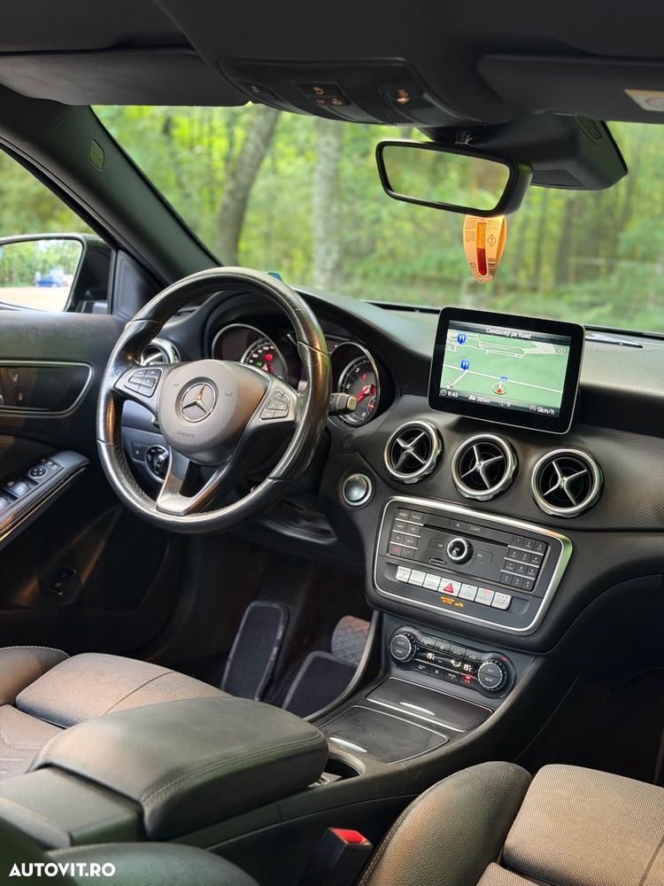 Mercedes-Benz GLA 200 d Aut. - 7