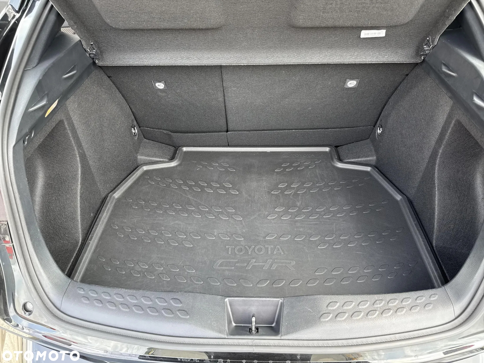 Toyota C-HR 1.8 Hybrid Executive - 25