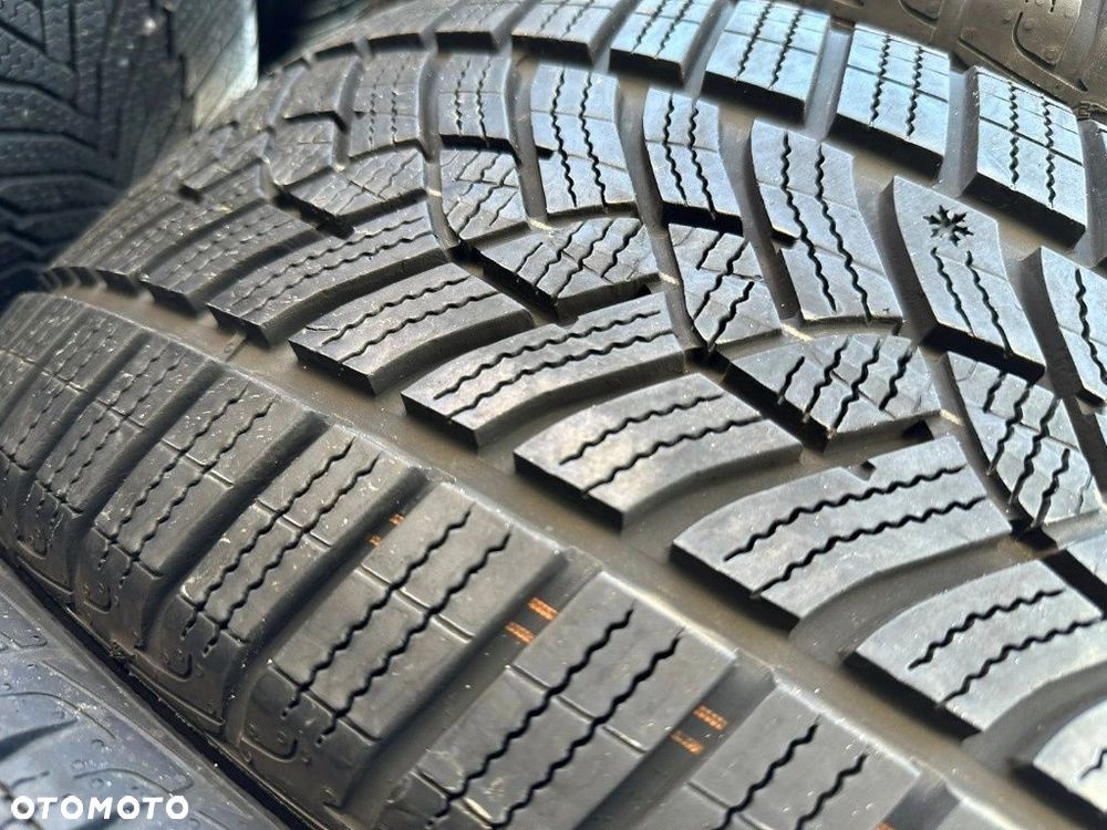 225/45r18 Goodyear UltraGrip_7,5mm_4szt_(120) - 6