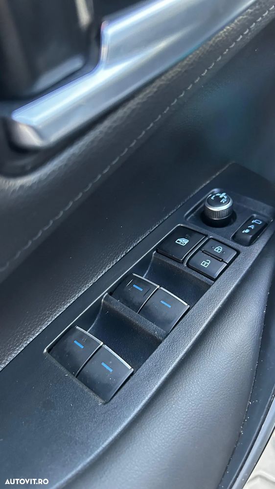 Toyota Corolla 1.8 HSD Exclusive interior Negru - 20